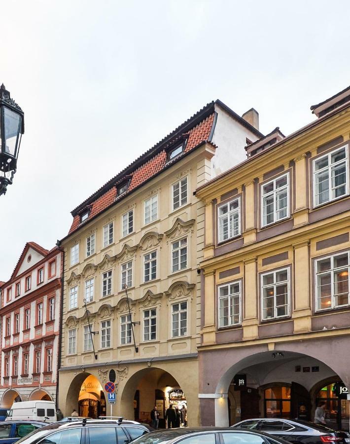 Romantic Apartment Prague Near Charles Bridge Bagian luar foto